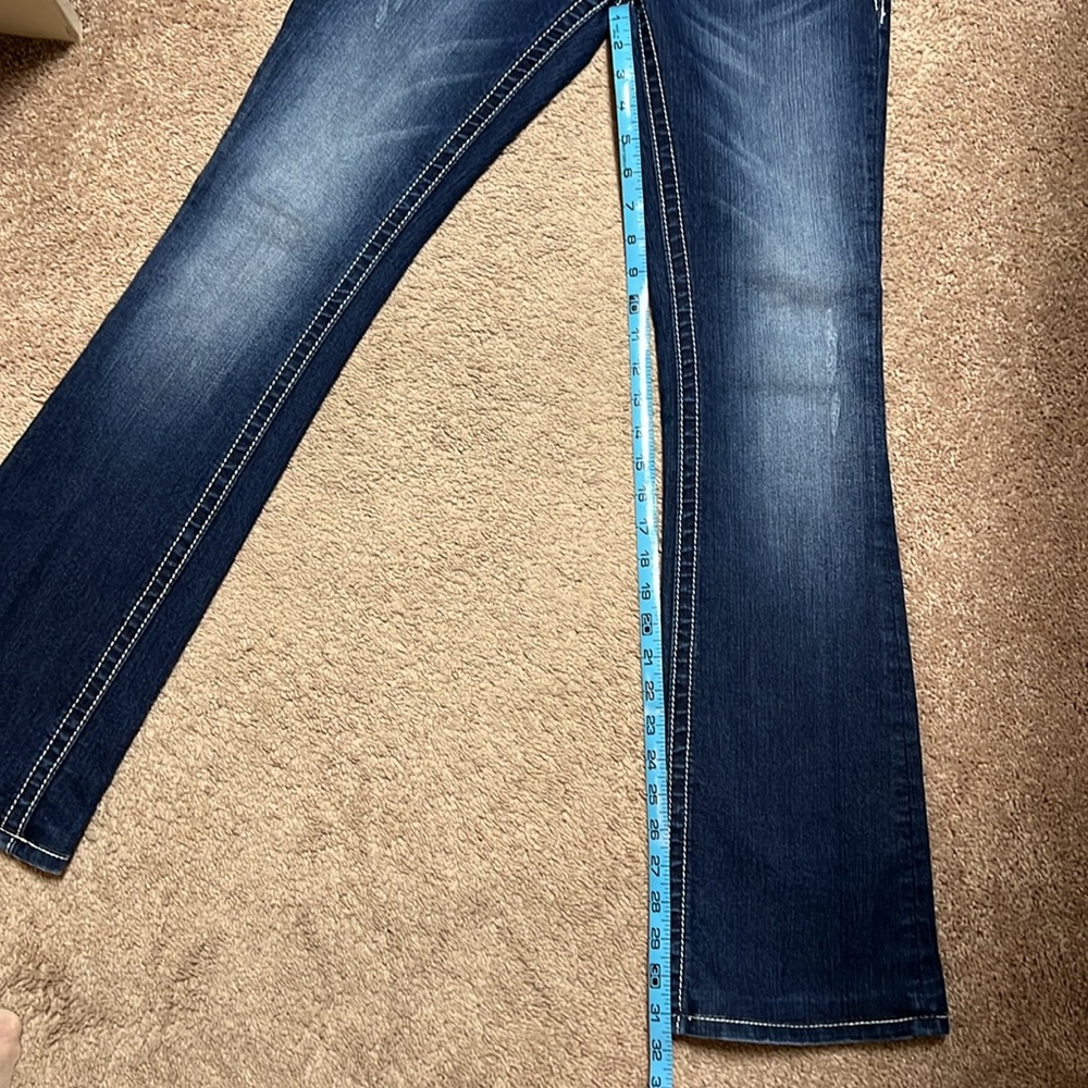 Miss Me Low Rise Boot Cut - Picture 2 of 6